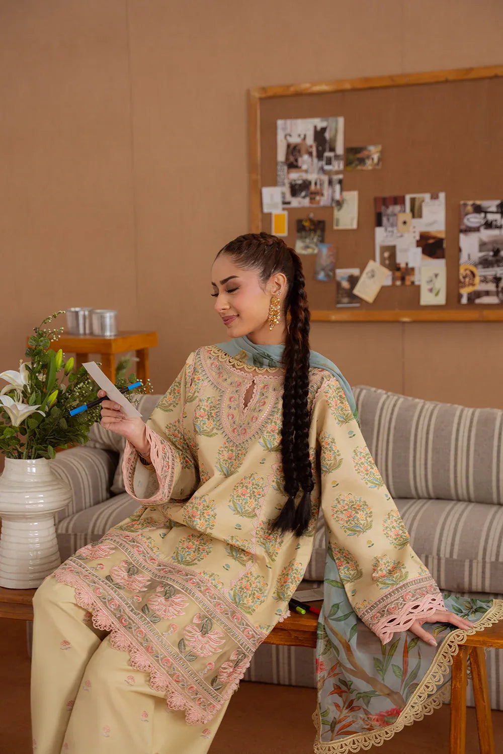 Saira Rizwan | Laanem Summer Lawn 25 | NERIDA-A-SRL25-02 - Rang-e-Khaas