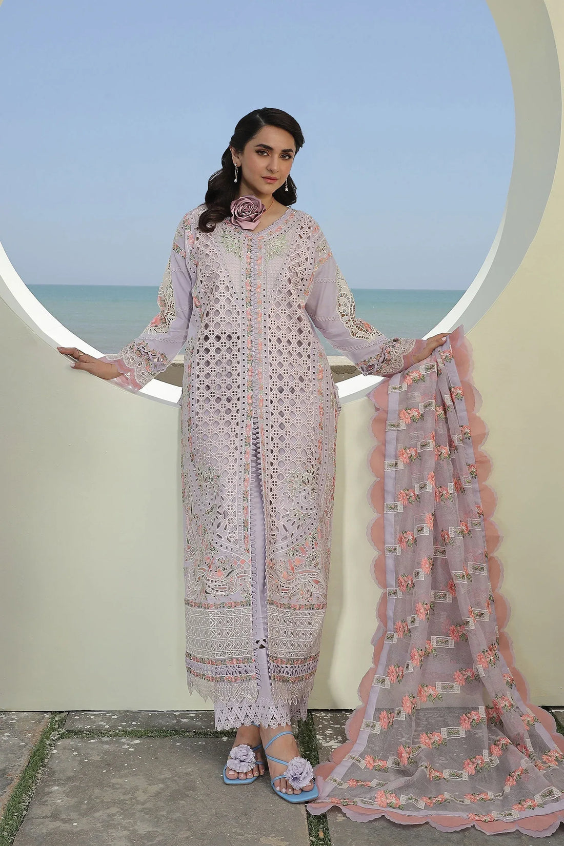 Maryam Hussain | Luxury Lawn 24 | FEROZ - Rang-e-Khaas