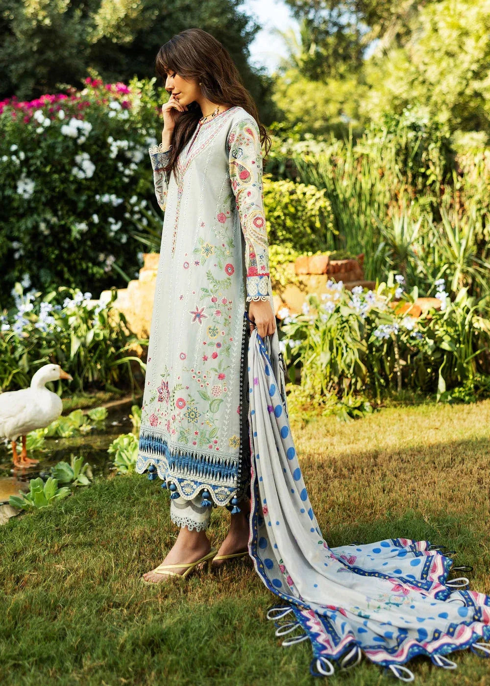 Sadaf Fawad Khan | Siraa Lawn 25 | PAISLEY GARDEN - A - Rang-e-Khaas