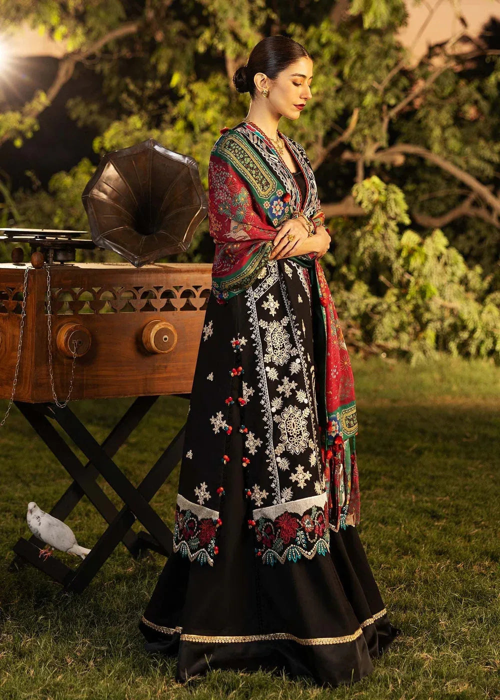 Sadaf Fawad Khan | Siraa Lawn 25 | PALM ISLAND - A - Rang-e-Khaas