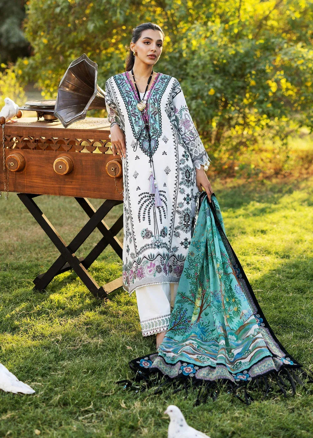Sadaf Fawad Khan | Siraa Lawn 25 | PALM ISLAND - B - Rang-e-Khaas