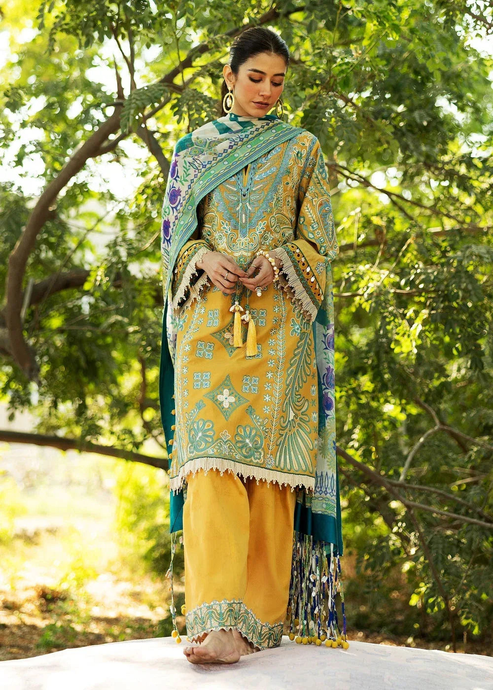 Sadaf Fawad Khan | Siraa Lawn 25 | LIANA - B - Rang-e-Khaas