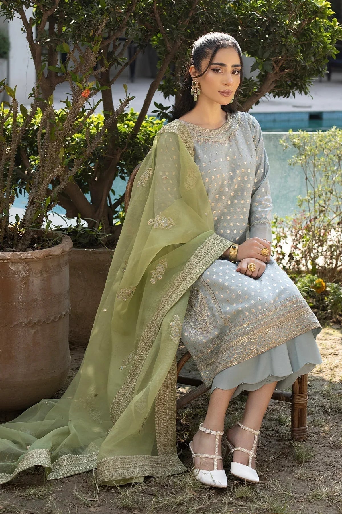 Erum Khan | Shahzeen Eid Collection | DOVE - Rang-e-Khaas