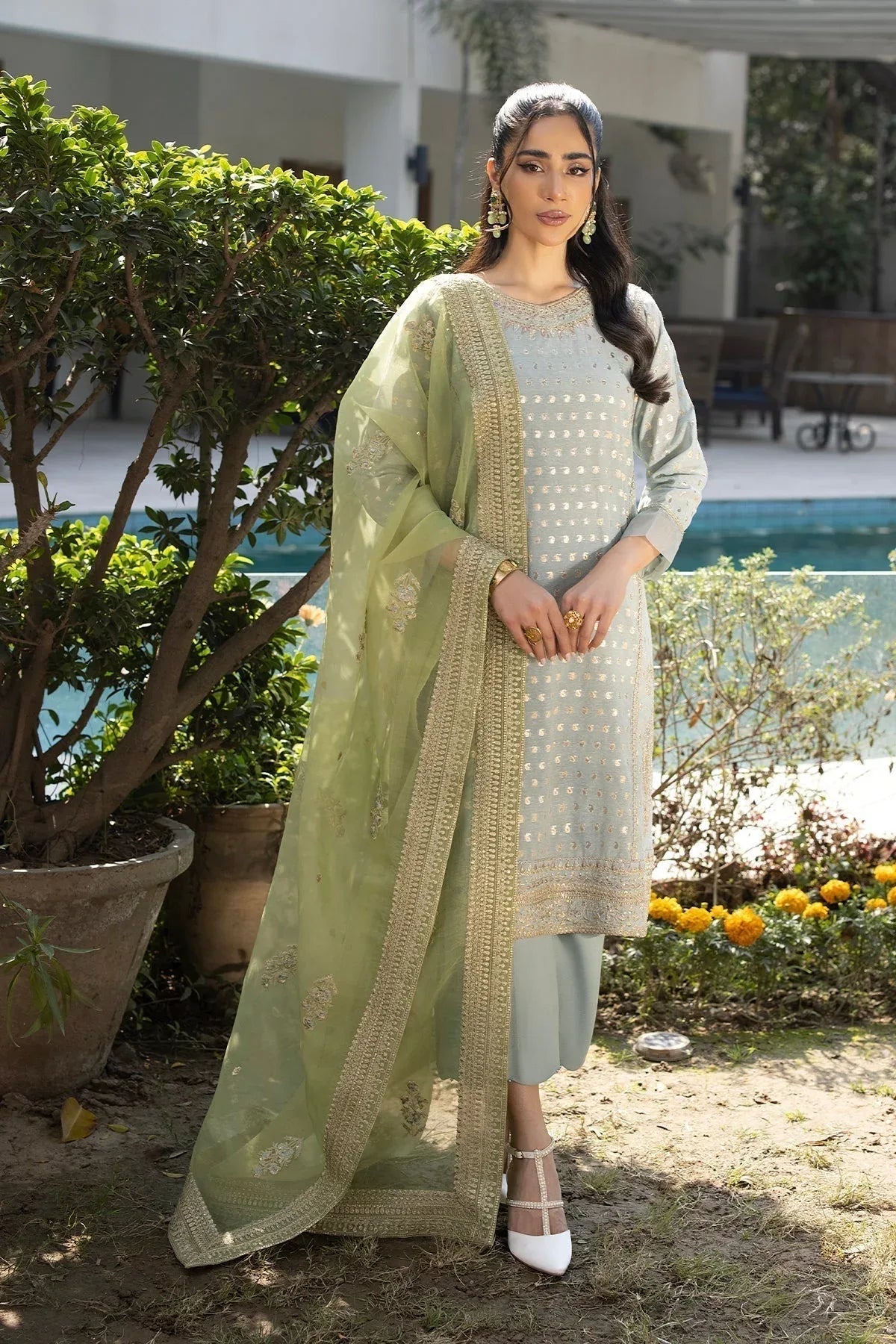 Erum Khan | Shahzeen Eid Collection | DOVE - Rang-e-Khaas