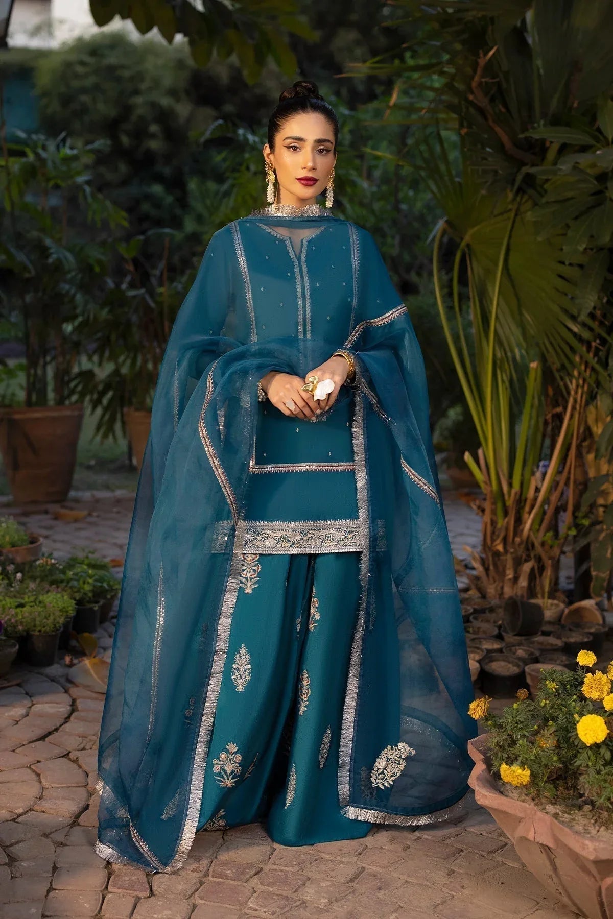Erum Khan | Shahzeen Eid Collection | TWILIGHT - Rang-e-Khaas