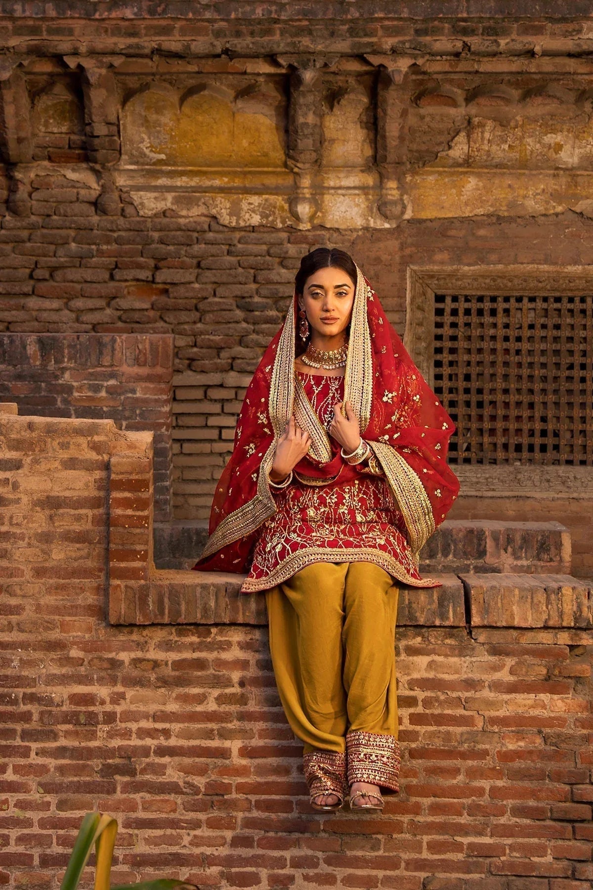 Erum Khan | Shezadian Luxe Formals | CHAND BAI - Rang-e-Khaas
