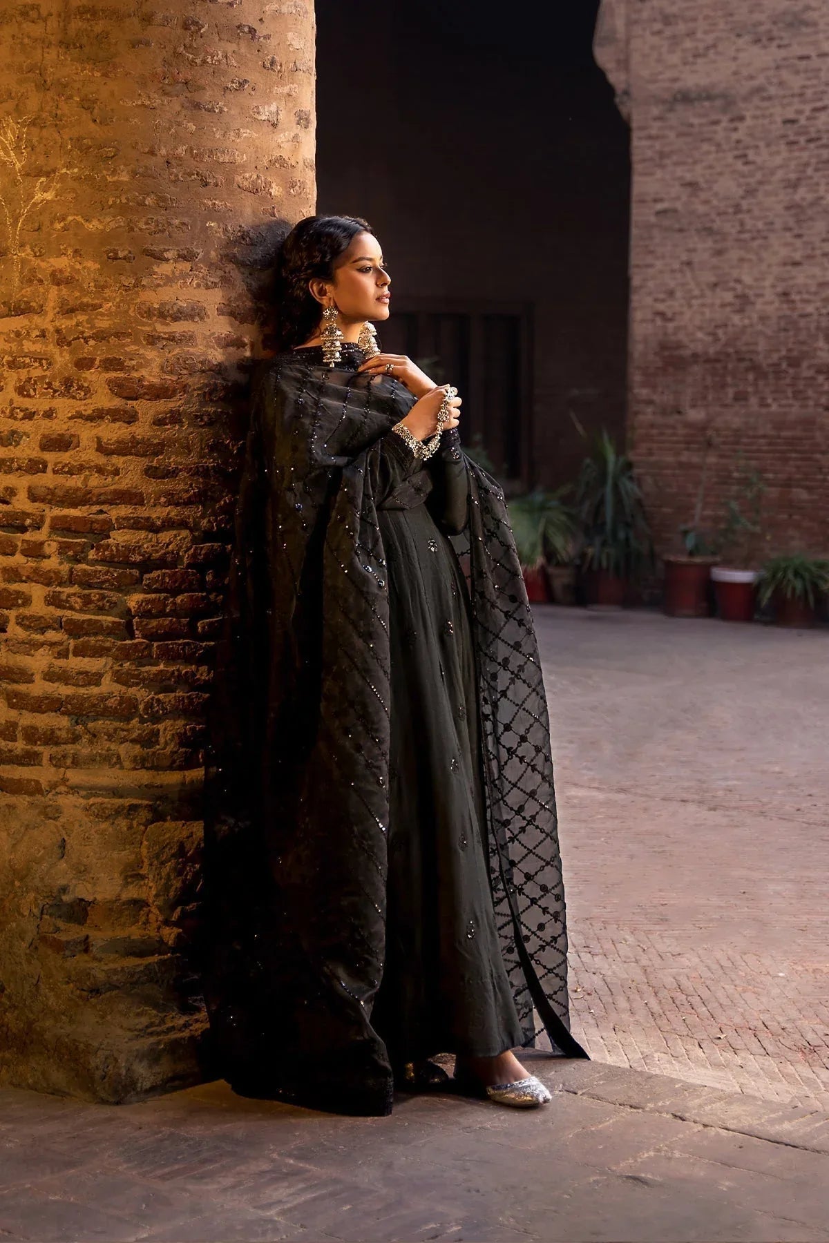Erum Khan | Shezadian Luxe Formals | Mumtaz - Rang-e-Khaas