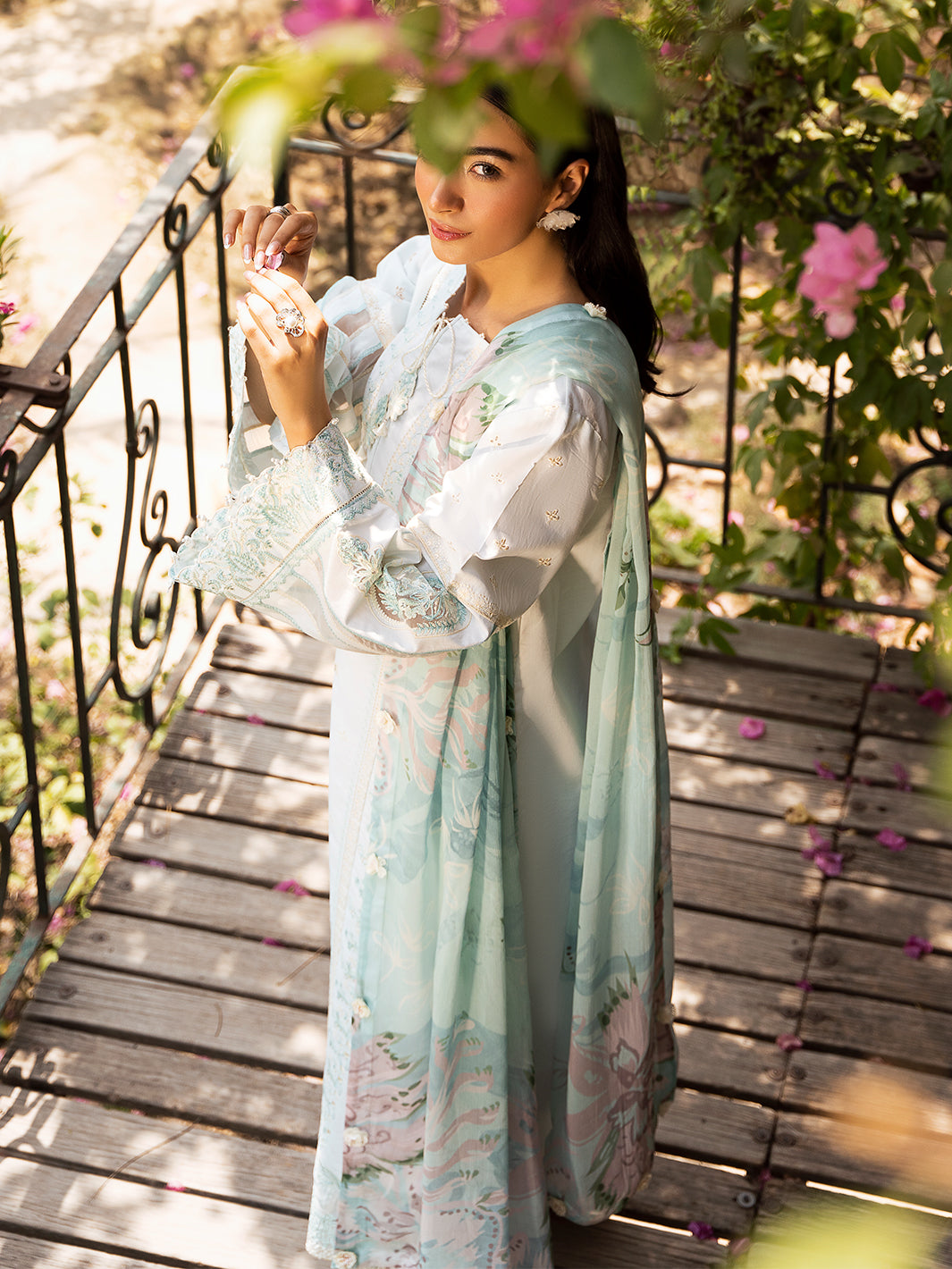 Izel | Dastak Luxury Lawn | FALAK - Rang-e-Khaas