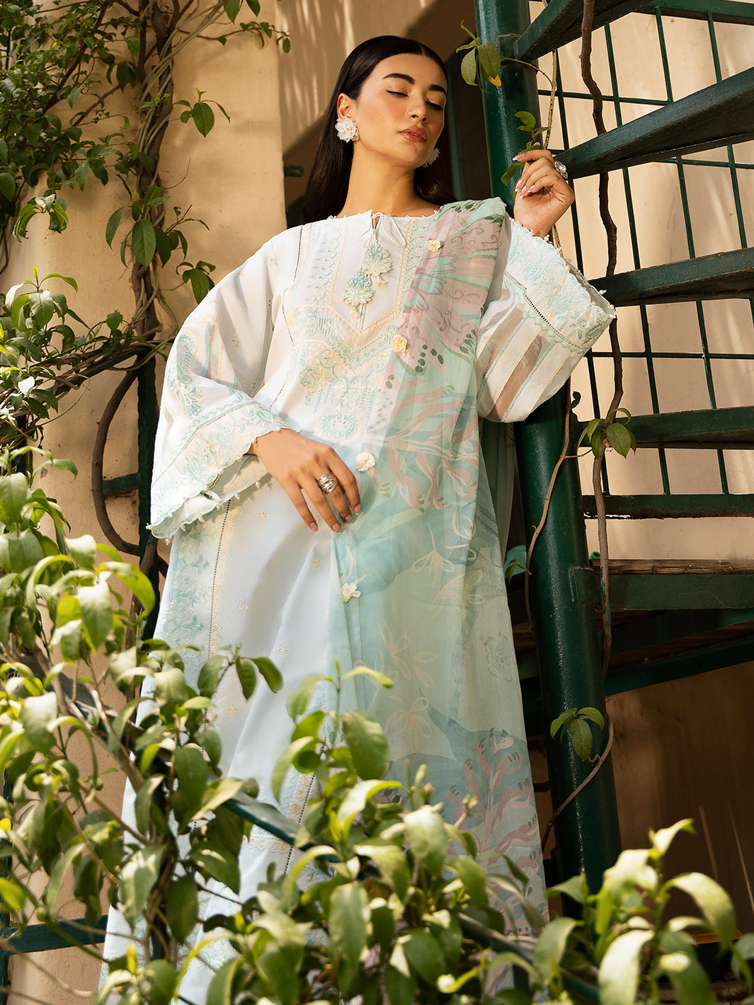 Izel | Dastak Luxury Lawn | FALAK - Rang-e-Khaas