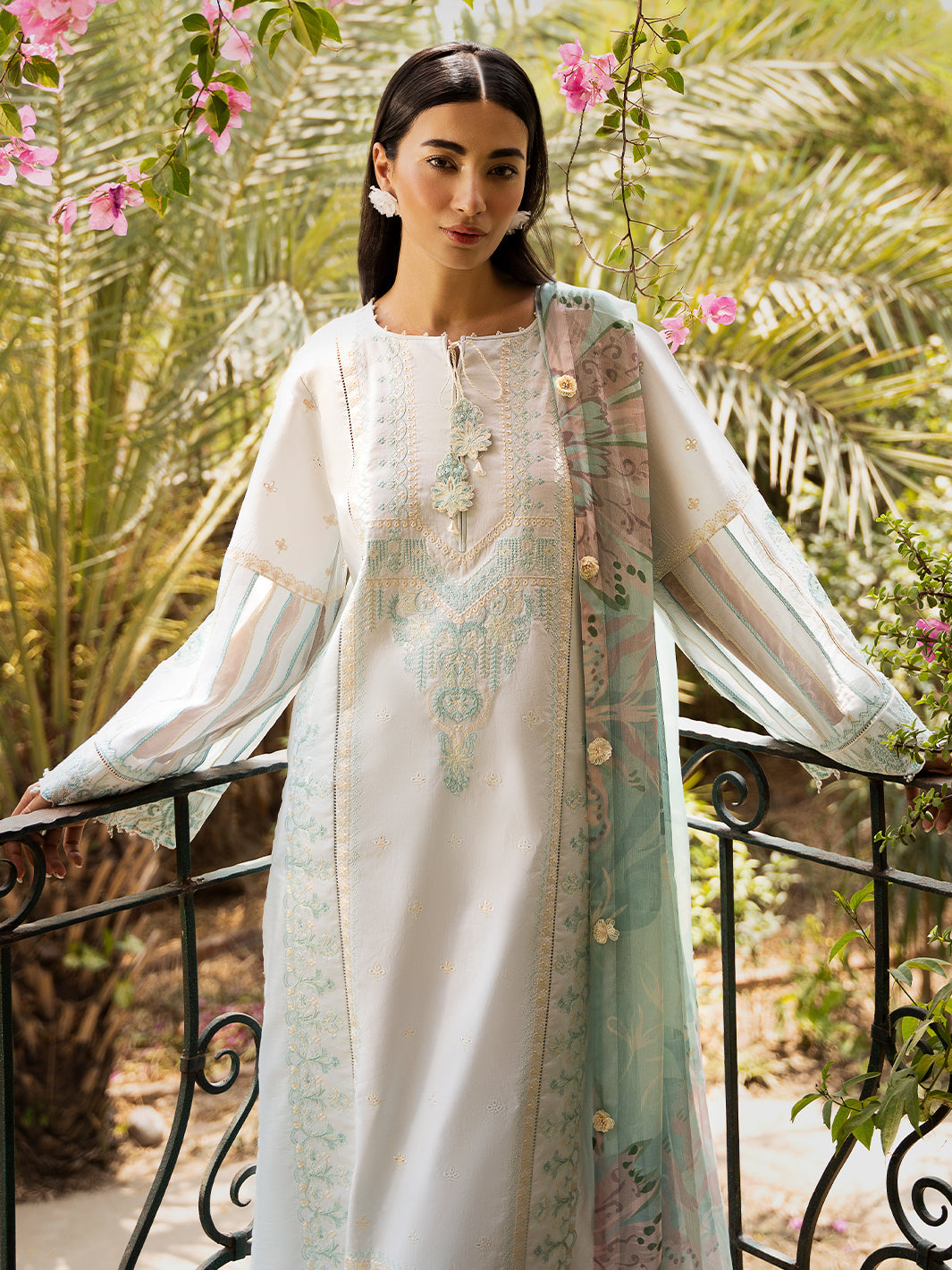 Izel | Dastak Luxury Lawn | FALAK - Rang-e-Khaas
