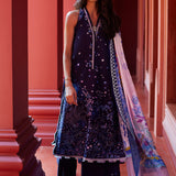 Farah Talib Aziz | Suay Lawn 24 | IZEA BLUE