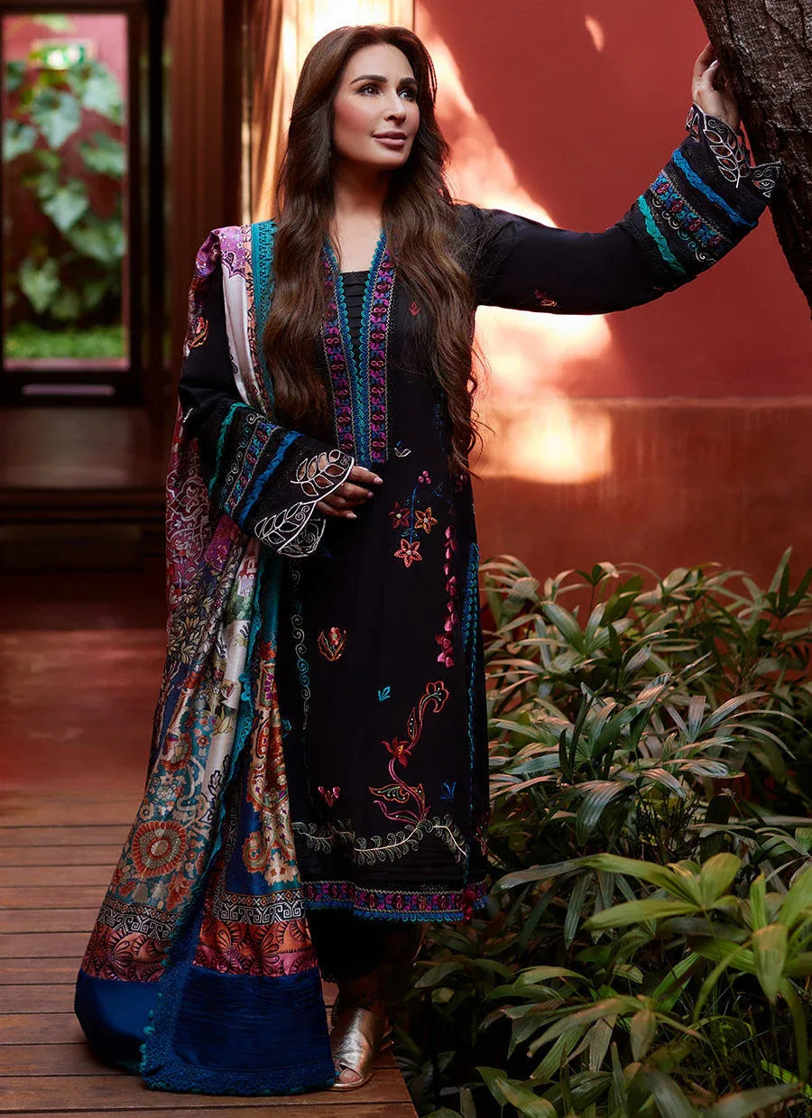 Farah Talib Aziz | Suay Lawn 24 | ILARIA BLACK - Rang-e-Khaas