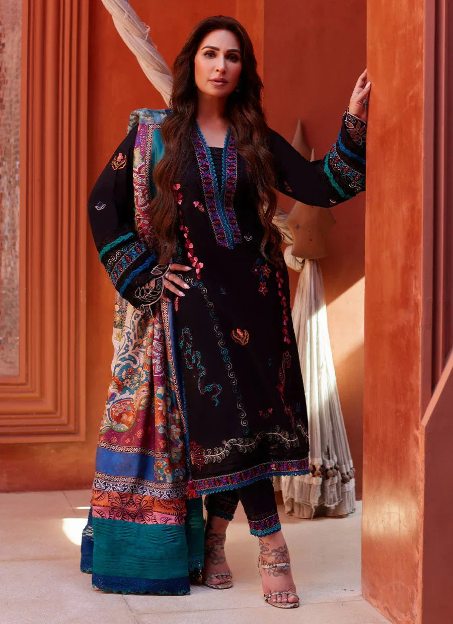 Farah Talib Aziz | Suay Lawn 24 | ILARIA BLACK - Rang-e-Khaas