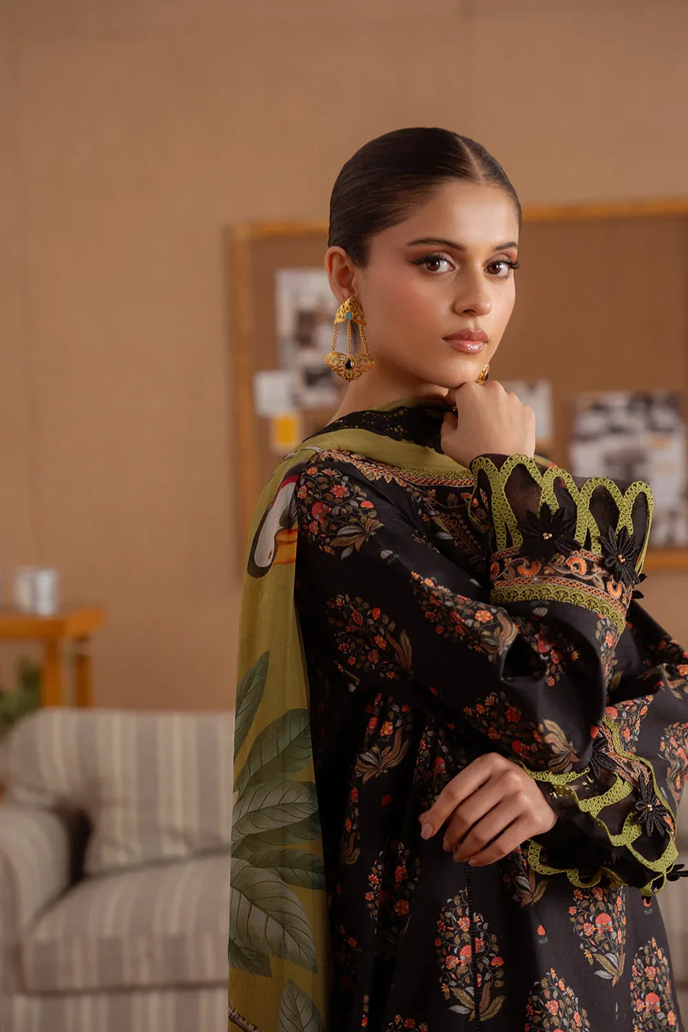Saira Rizwan | Laanem Summer Lawn 25 | NERIDA-B-SRL25-02 - Rang-e-Khaas