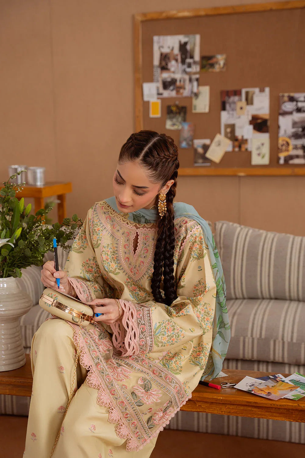 Saira Rizwan | Laanem Summer Lawn 25 | NERIDA-A-SRL25-02 - Rang-e-Khaas