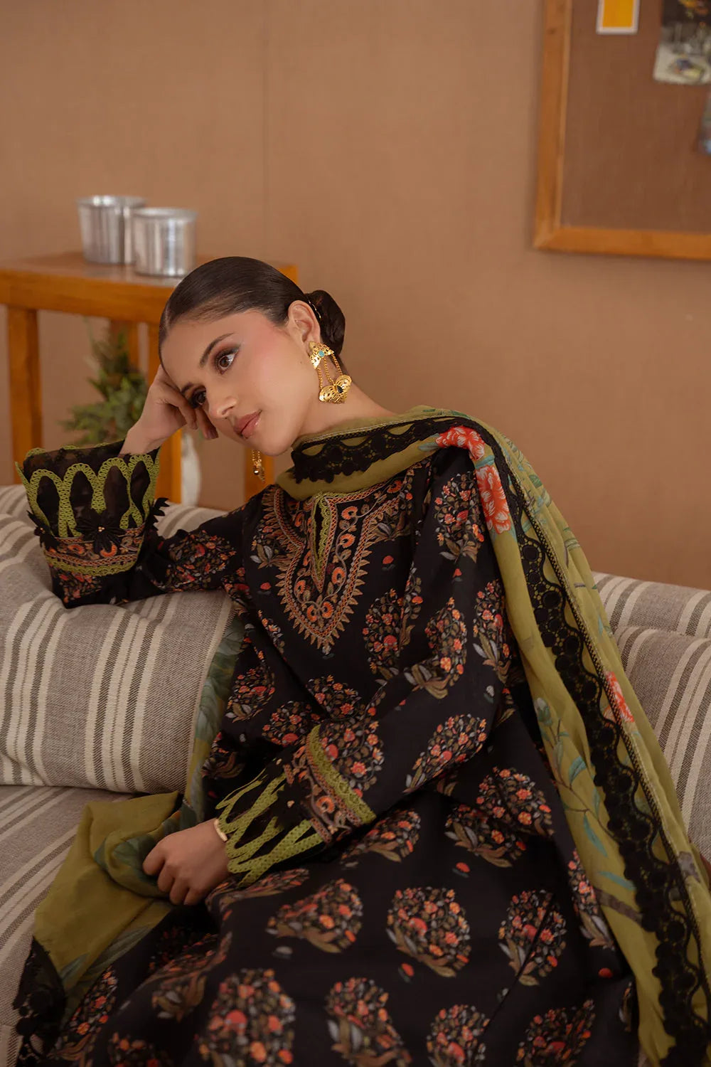 Saira Rizwan | Laanem Summer Lawn 25 | NERIDA-B-SRL25-02 - Rang-e-Khaas