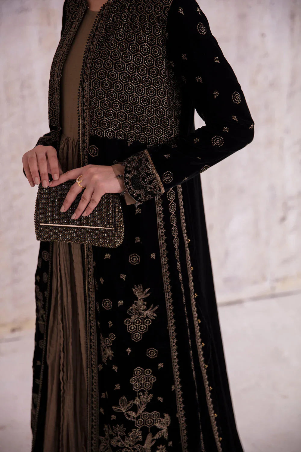 Jazmin | Velvet Edit 24 |  Velvet Formal VF-2001 - Rang-e-Khaas
