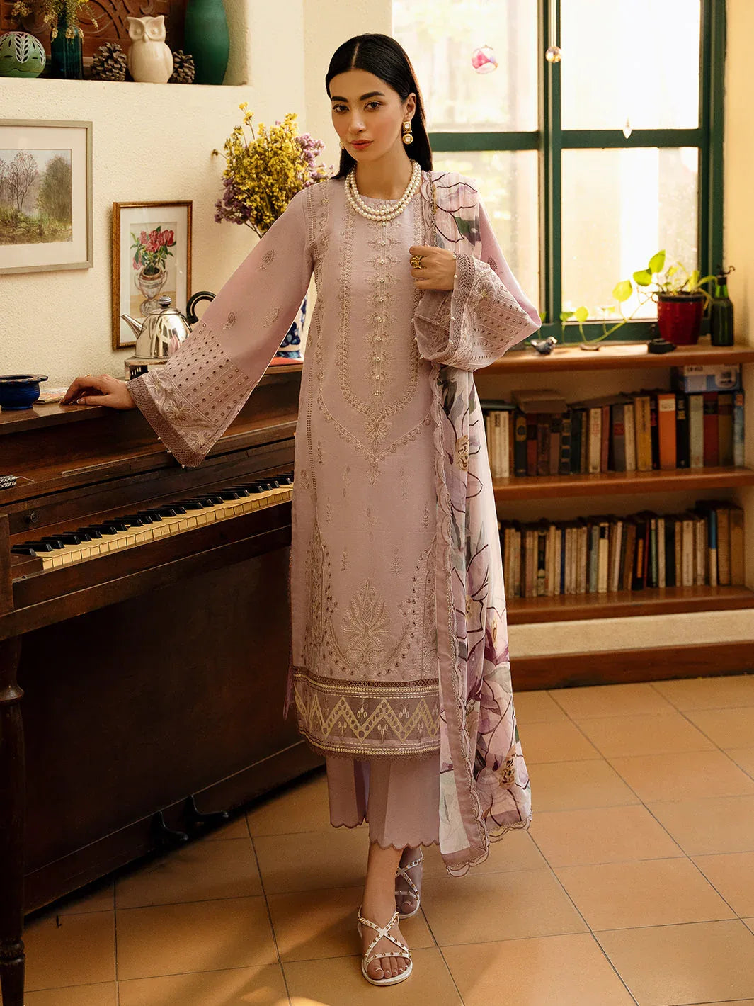 Izel | Dastak Luxury Lawn | GUL - Rang-e-Khaas