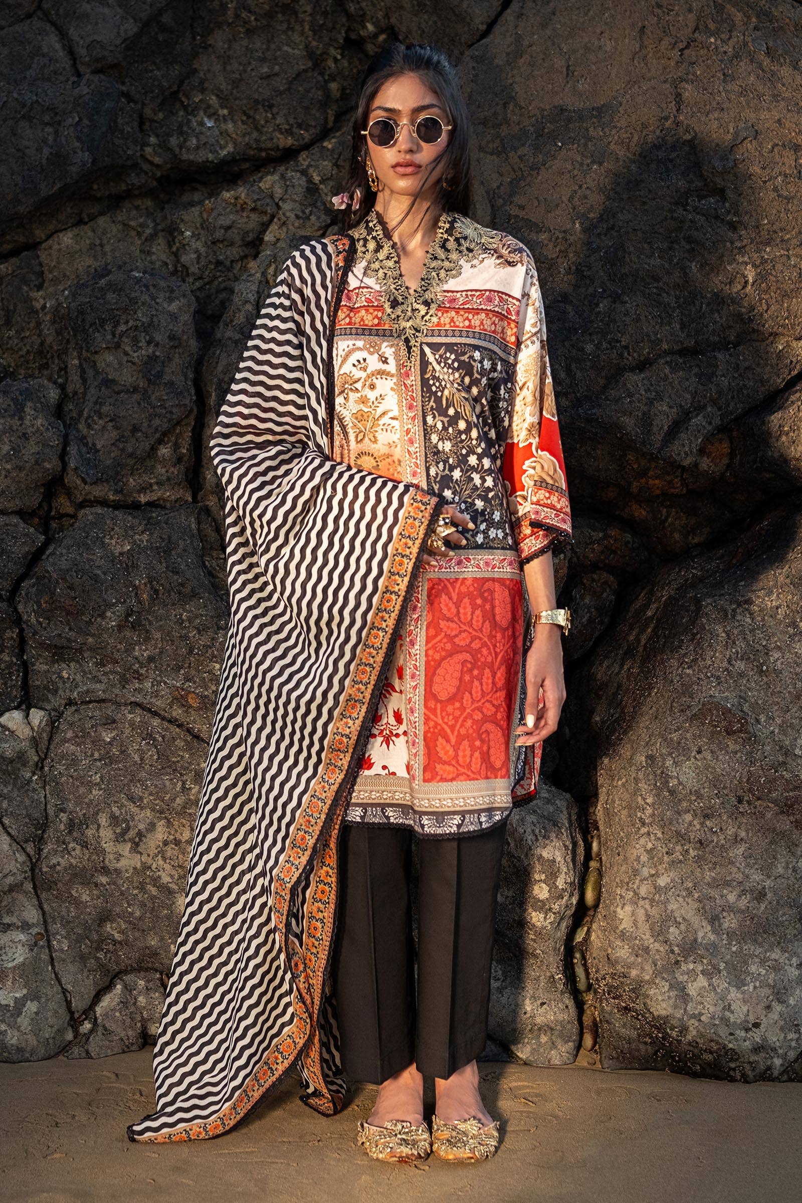 Sana Safinaz | Mahay Spring 24 | H241-028A-2BG - Rang-e-Khaas