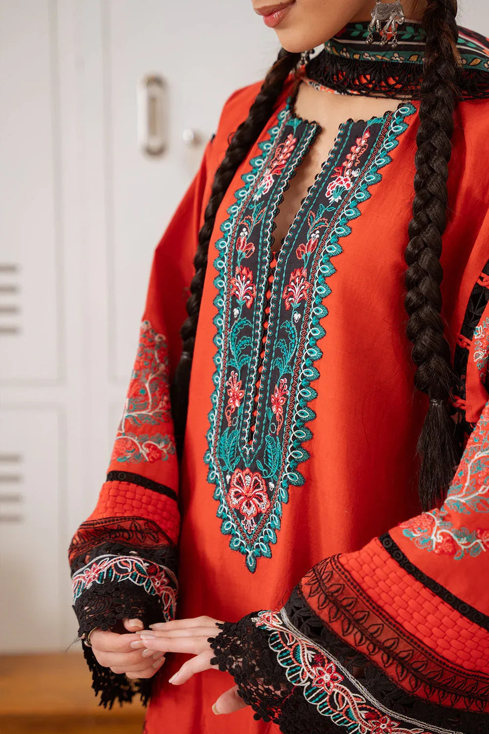 Saira Rizwan | Laanem Summer Lawn 25 | NAZLI-B-SRL25-06 - Rang-e-Khaas