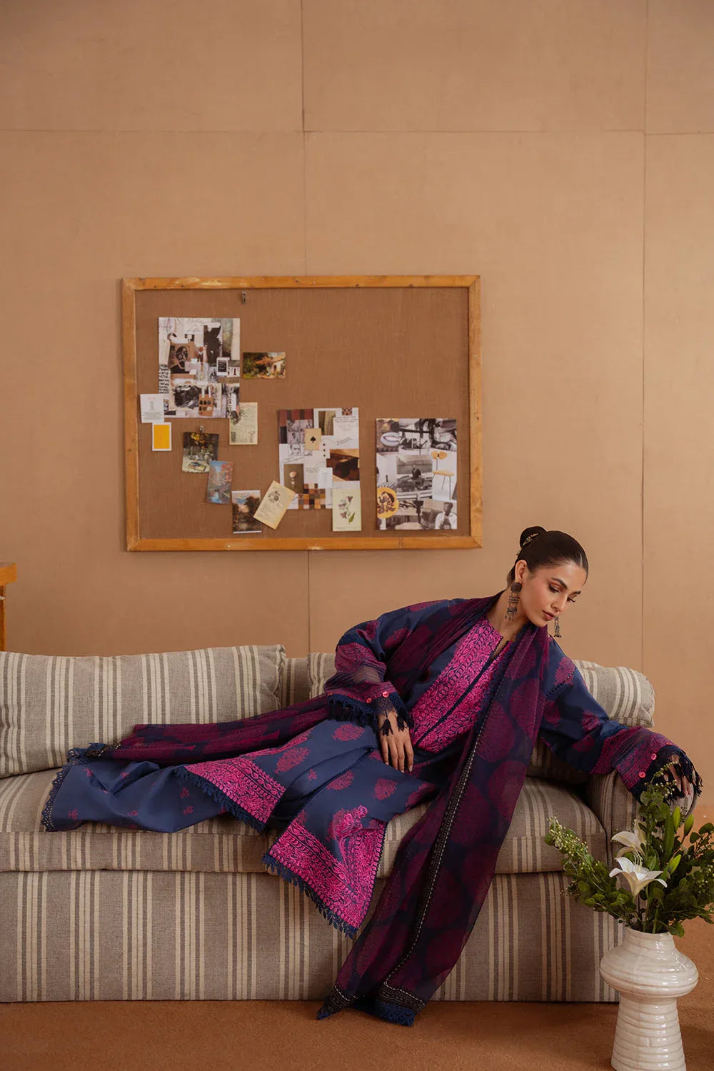 Saira Rizwan | Laanem Summer Lawn 25 | ELARA-B-SRL25-01 - Rang-e-Khaas