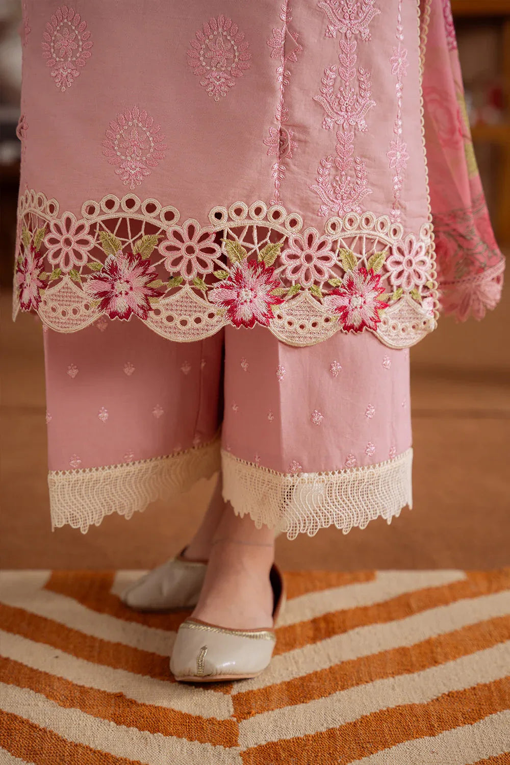 Saira Rizwan | Laanem Summer Lawn 25 | LEYLA-B-SRL25-04 - Rang-e-Khaas