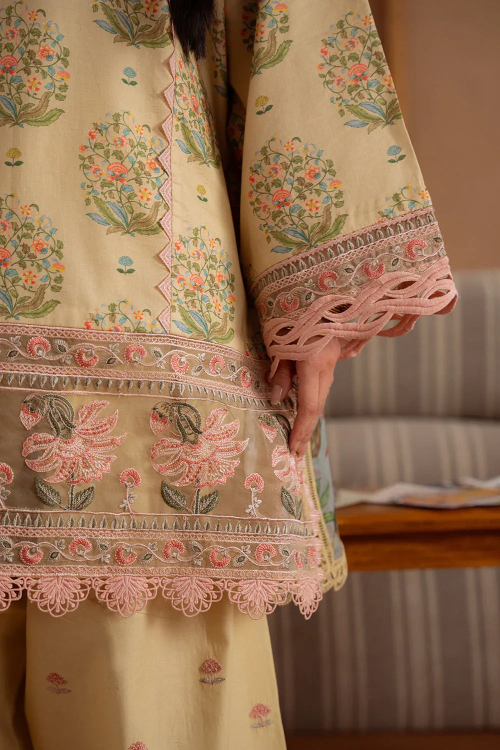 Saira Rizwan | Laanem Summer Lawn 25 | NERIDA-A-SRL25-02 - Rang-e-Khaas