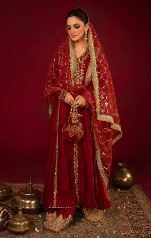 Maya | Raazi Velvet 24 | IMROZ - Rang-e-Khaas