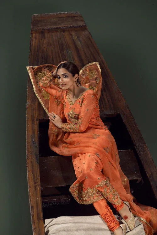 Maya | Wedding Formal Ulfat | NAYAAB - Rang-e-Khaas