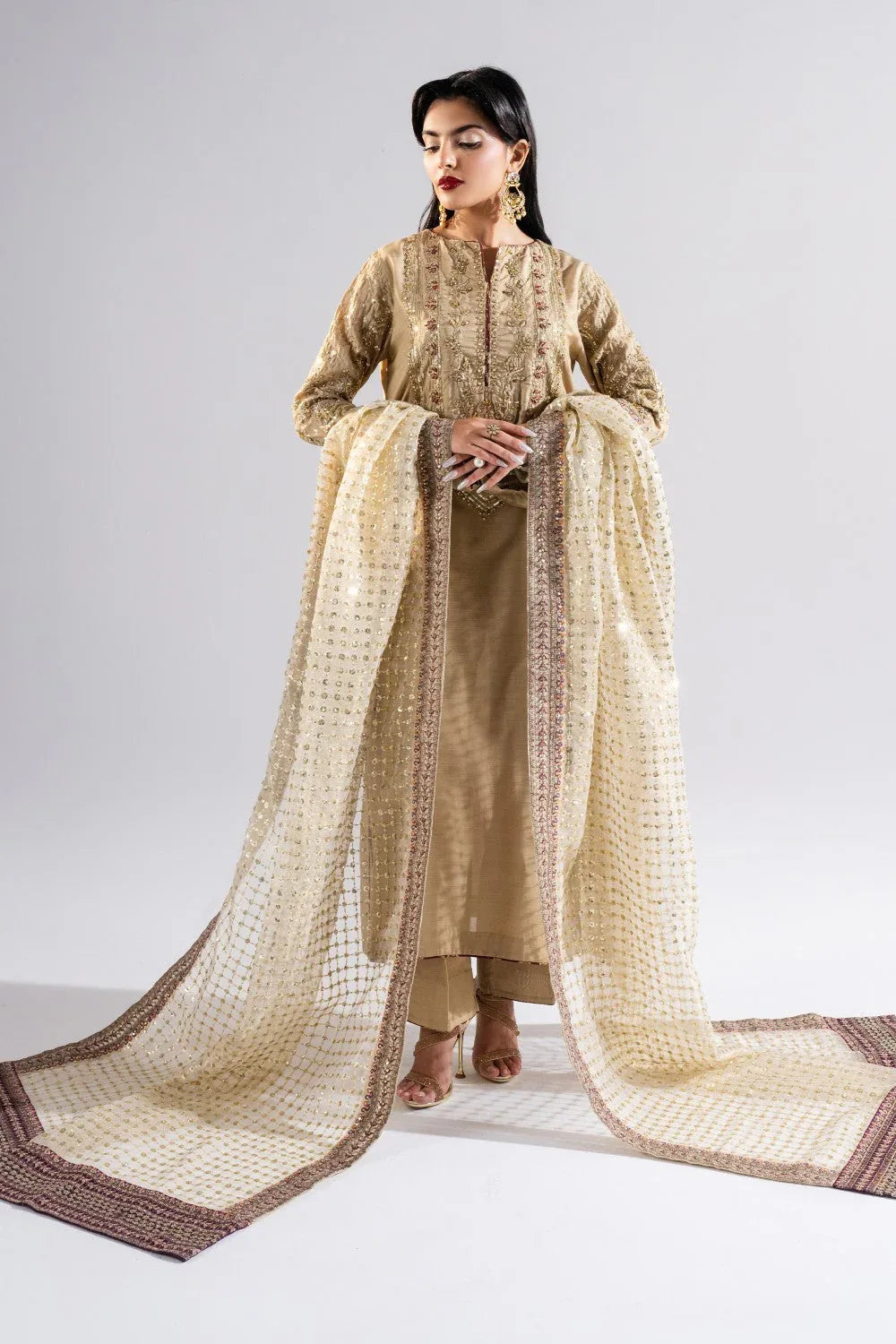 Maryum N Maria | Luna Formals | ZURI - Rang-e-Khaas
