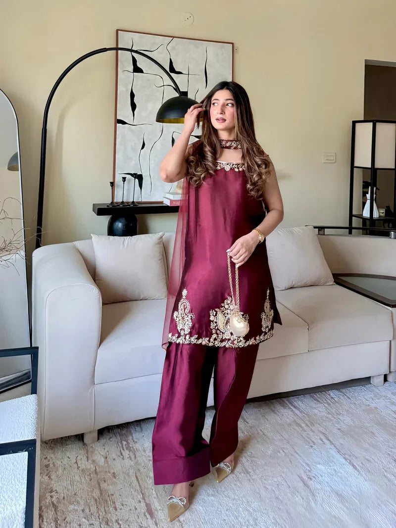 Muntaha by Shanzay Fahad | Iffat Silk Edit | Manal - Silk