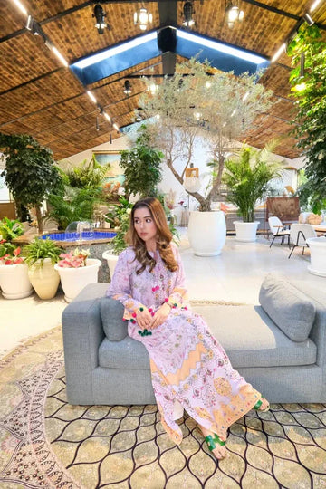 Muntaha by Shanzay Fahad | Luxury Kaftans | Selein