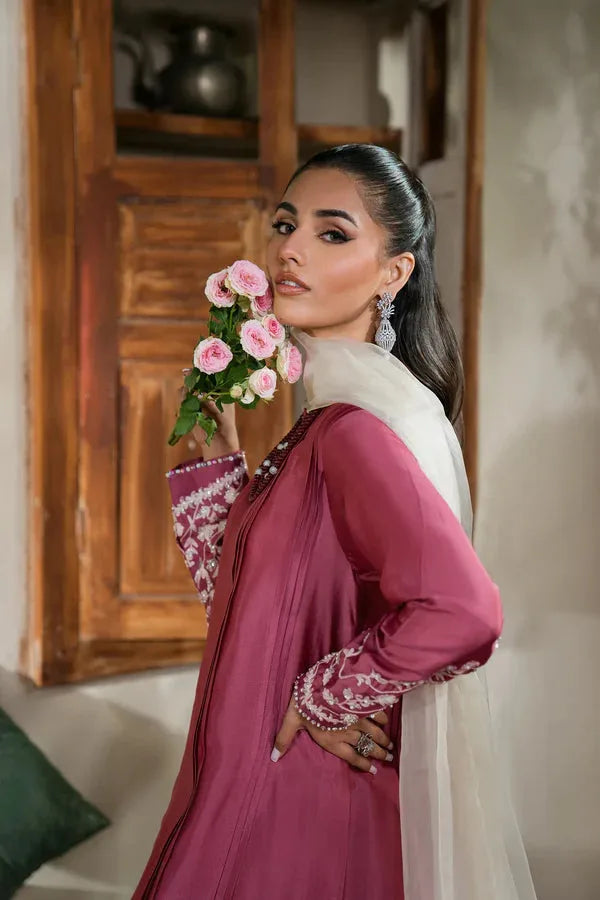 Muntaha by Shanzay Fahad | Misha