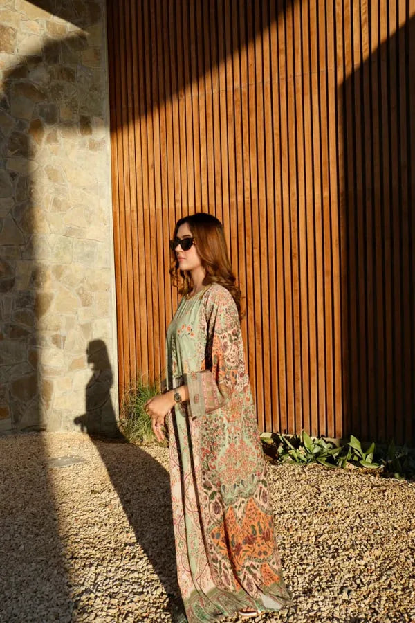 Muntaha by Shanzay Fahad | Luxury Kaftans | Zirwaha