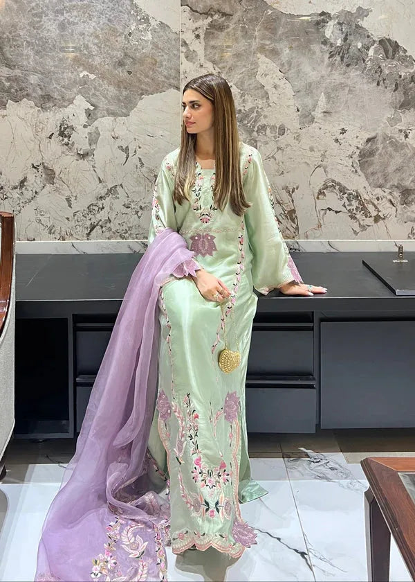 Muntaha by Shanzay Fahad | Lyana Eid Edit'26 | Tasawur