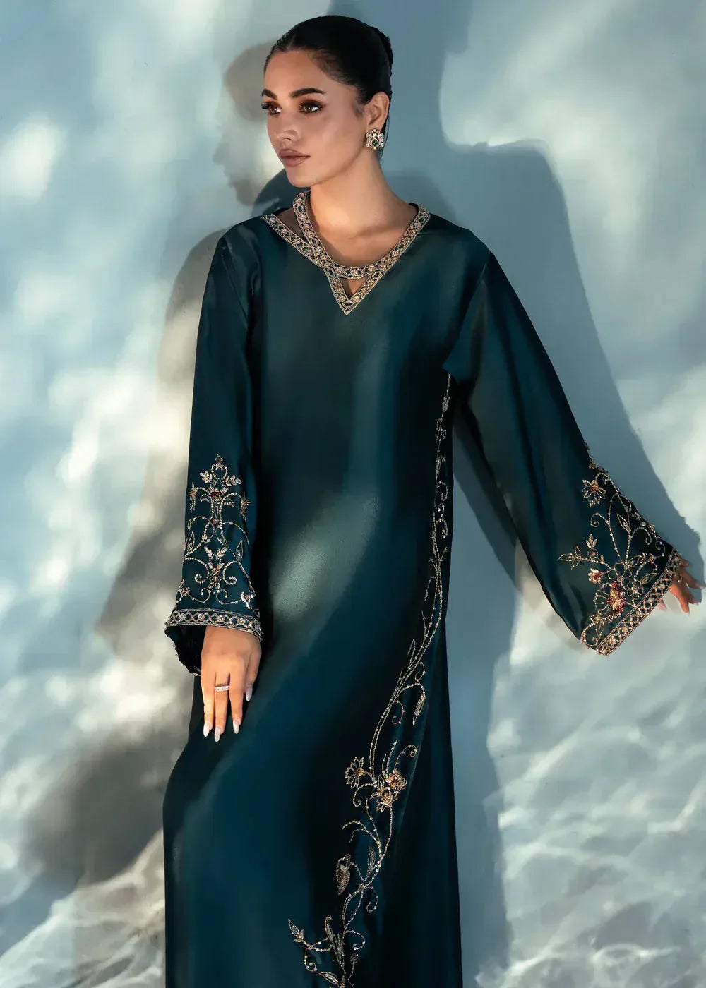 CELIA TEAL - Jeem