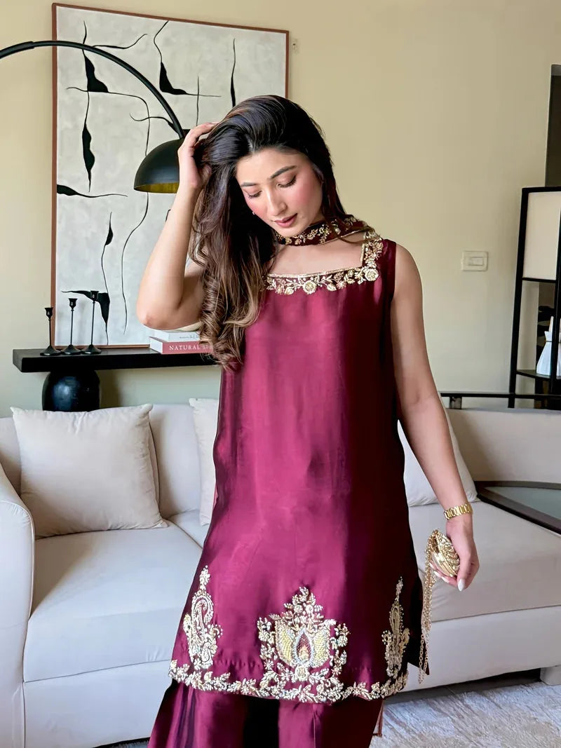 Muntaha by Shanzay Fahad | Iffat Silk Edit | Manal - Silk