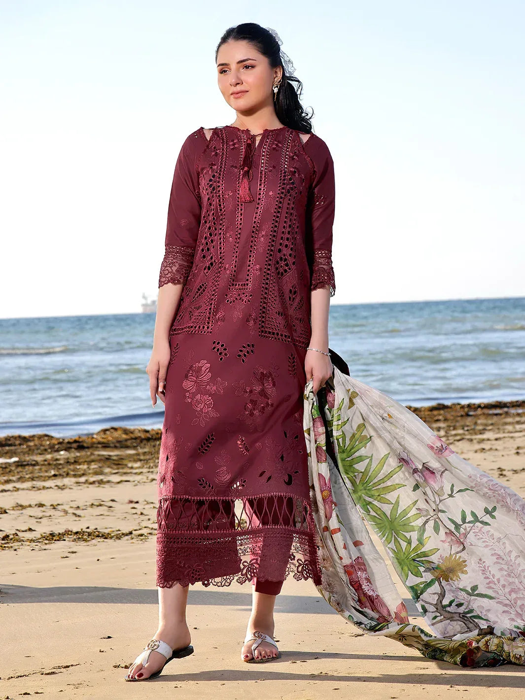 Izel | Saahil Signature Lawn 24 | LALEEN - Rang-e-Khaas