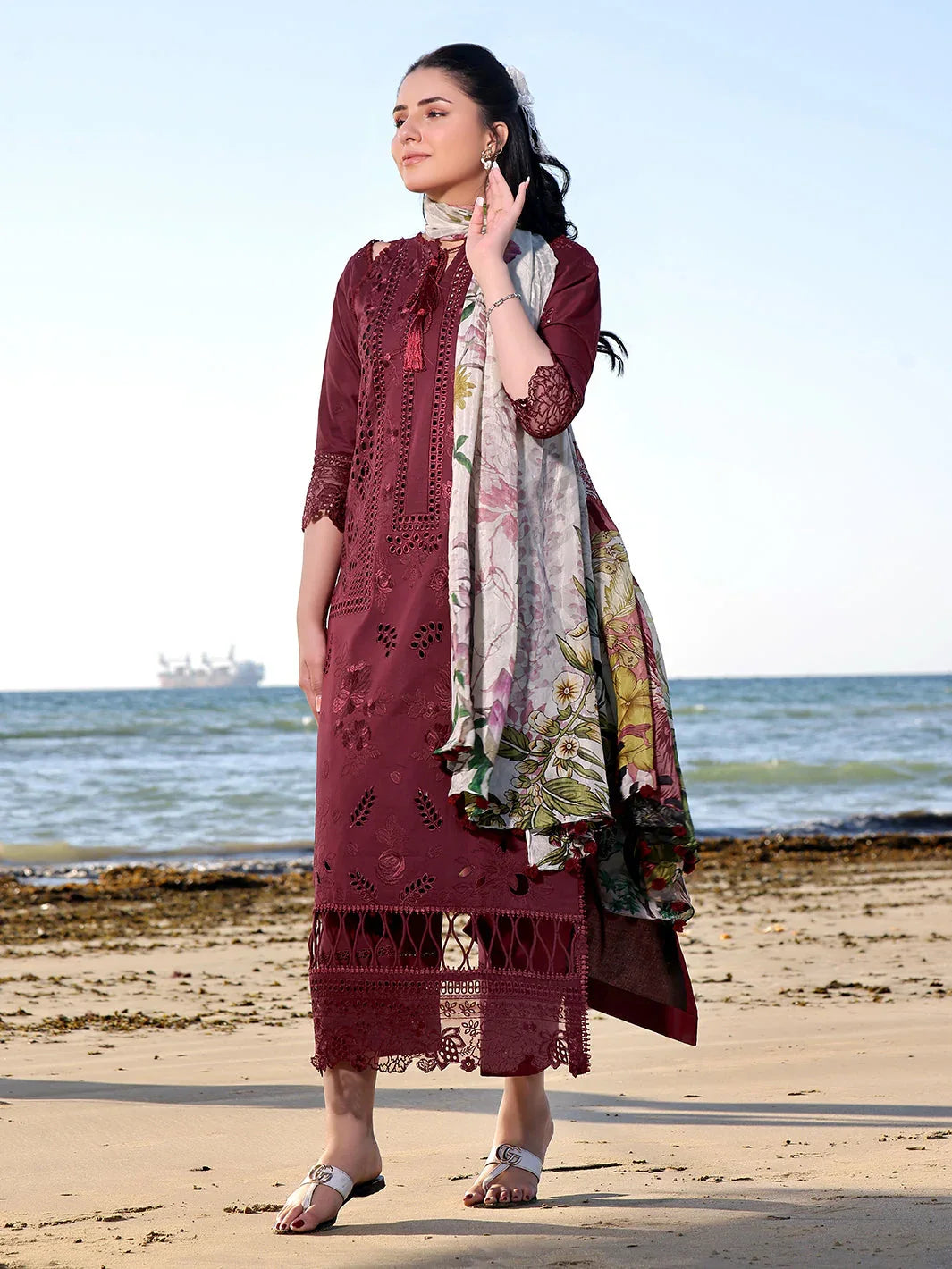 Izel | Saahil Signature Lawn 24 | LALEEN - Rang-e-Khaas