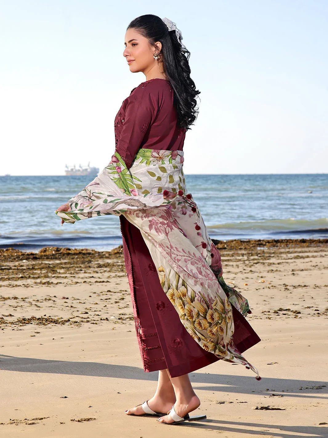 Izel | Saahil Signature Lawn 24 | LALEEN - Rang-e-Khaas