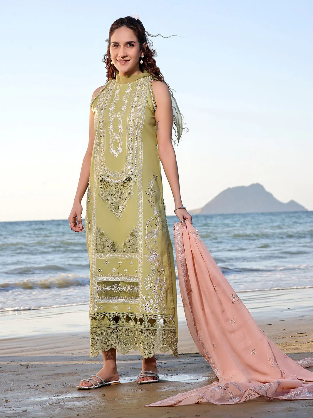 Izel | Saahil Signature Lawn 24 | MUZLIN - Rang-e-Khaas