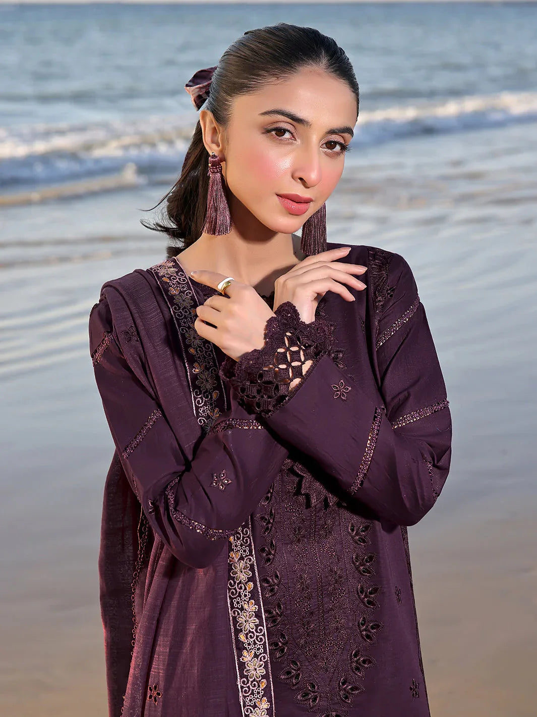 Izel | Saahil Signature Lawn 24 | CAIA - Rang-e-Khaas