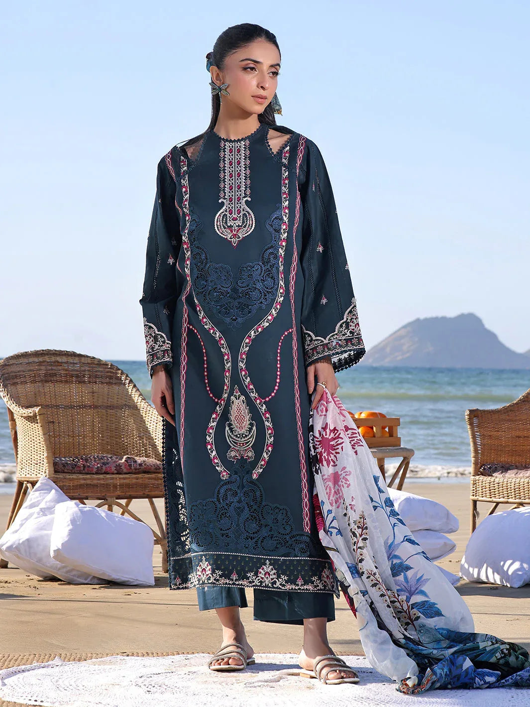 Izel | Saahil Signature Lawn 24 | SAPPHIRE - Rang-e-Khaas