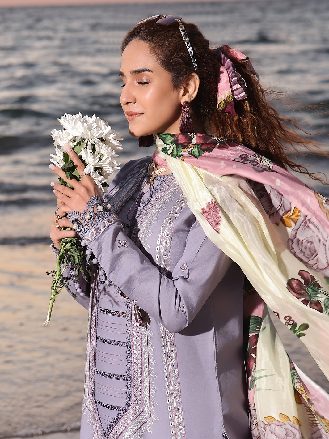 Izel | Saahil Signature Lawn 24 | VANYA
