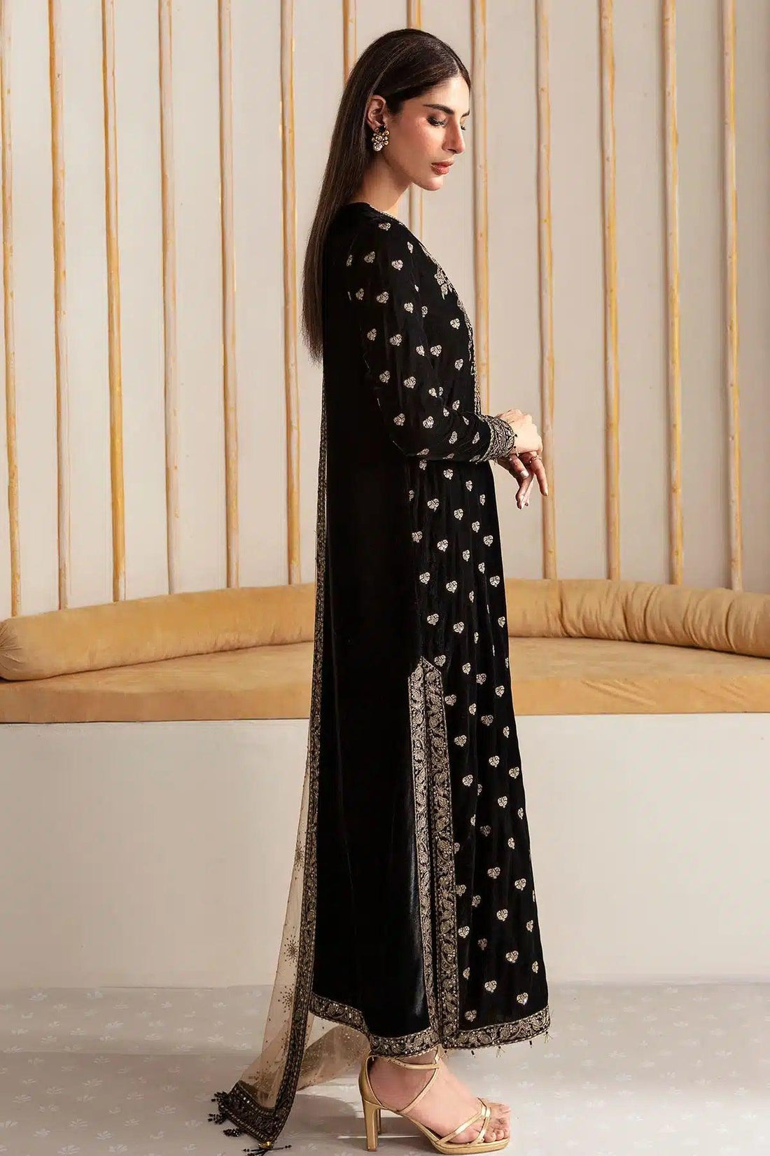 Jazmin | Velvet 23 | VF-2014 - Rang-e-Khaas