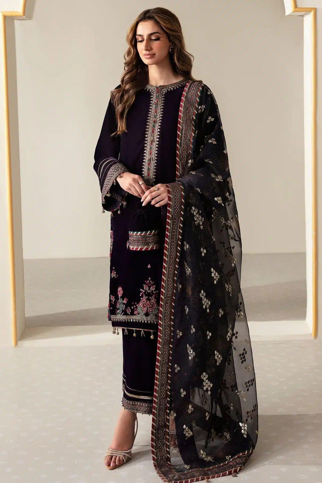 Jazmin | Velvet 23 | VF-2011 - Rang-e-Khaas
