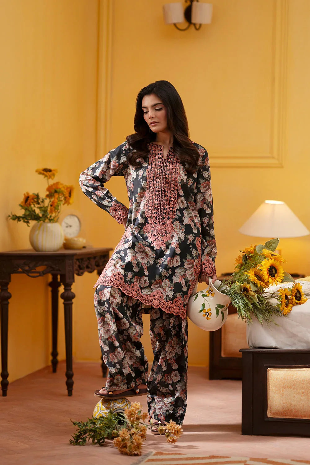 Saira Rizwan | Joolie Co ords | CHARCOAL-JBP25-02 - Rang-e-Khaas