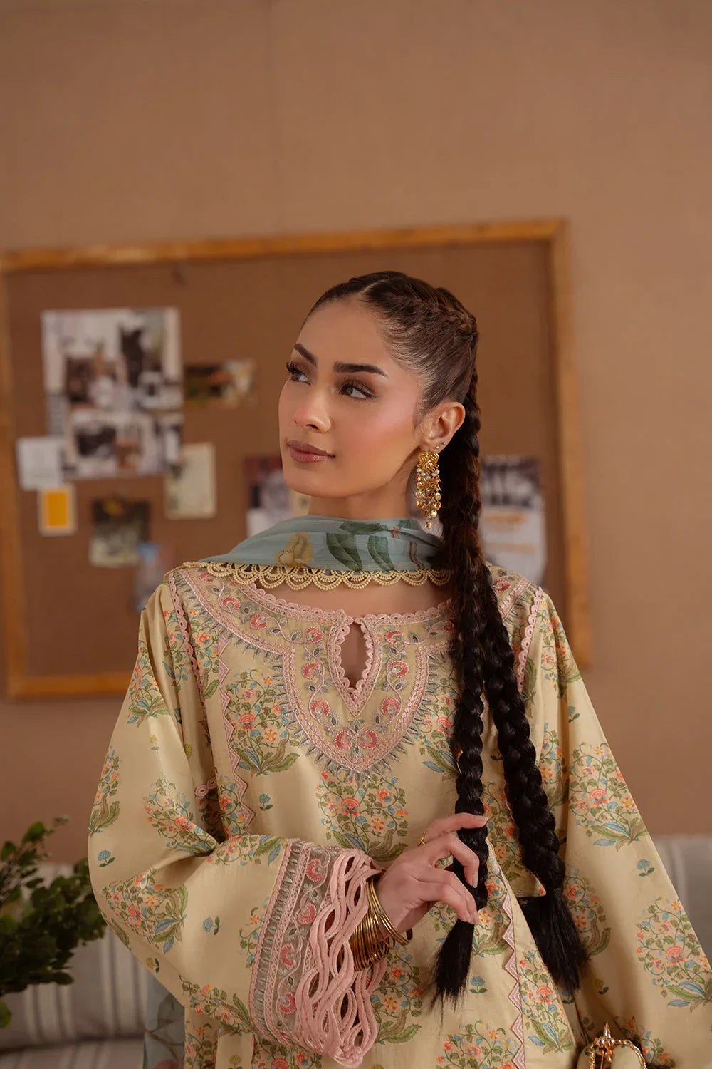 Saira Rizwan | Laanem Summer Lawn 25 | NERIDA-A-SRL25-02 - Rang-e-Khaas