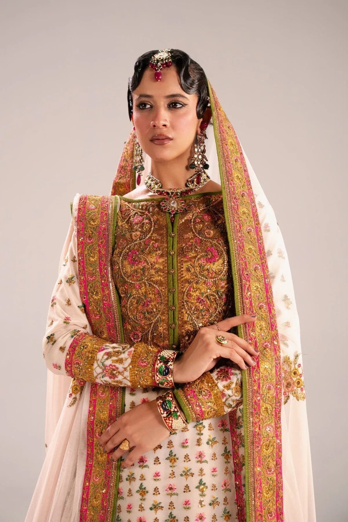 Fahad Hussayn | Mutanjan Bridals | Kashida - Rang-e-Khaas