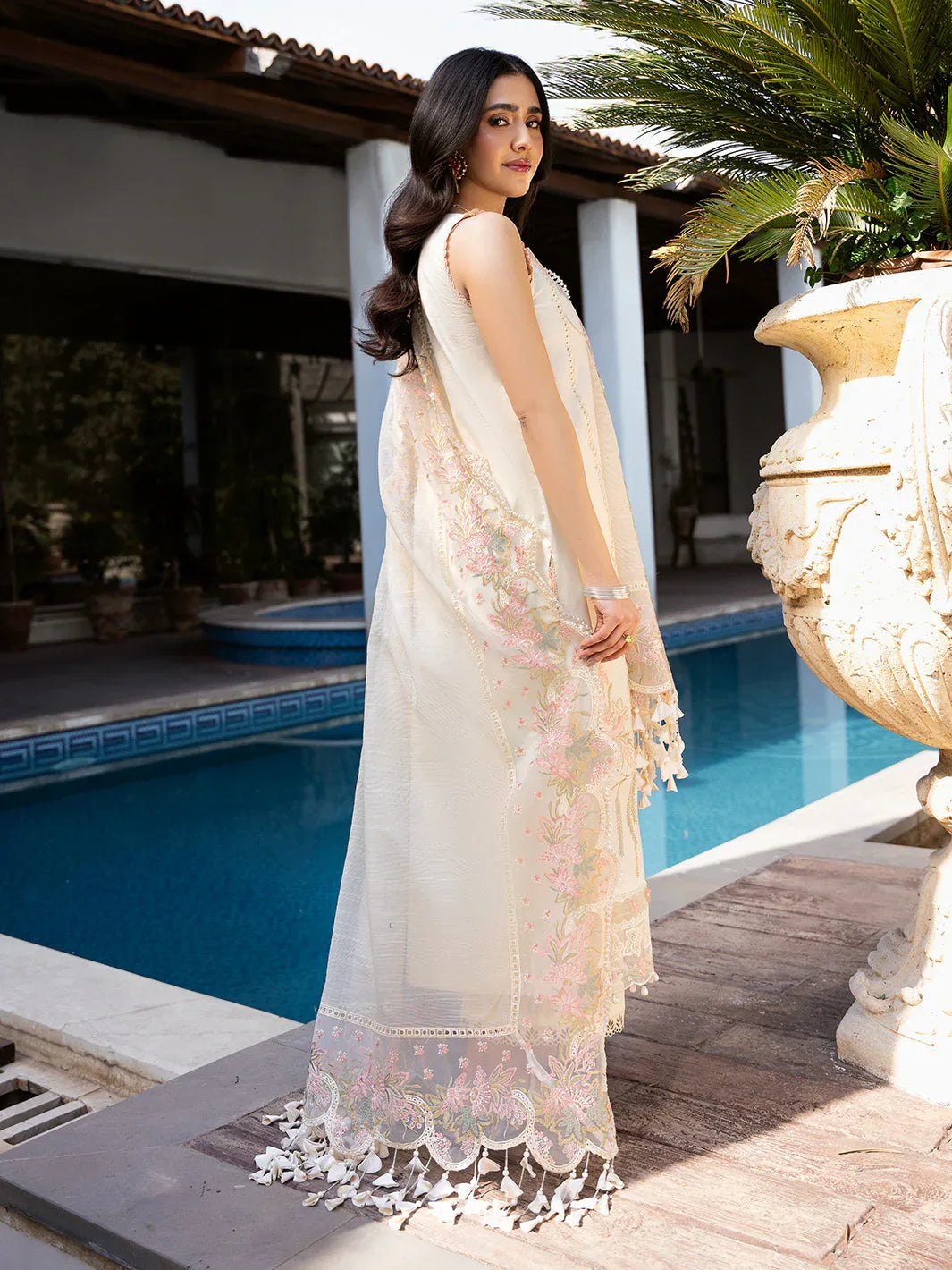 Izel | Mahveen Festive Lawn 25 | KUBRA - Rang-e-Khaas